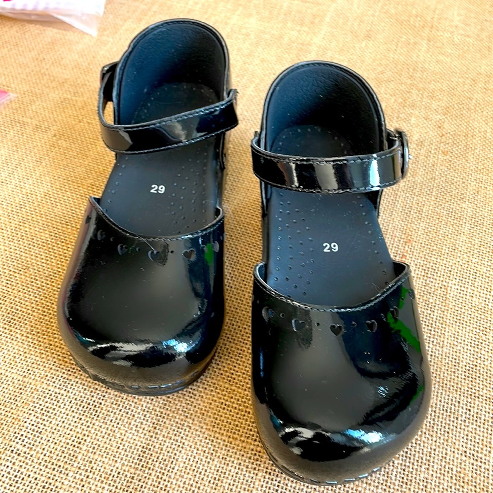 DANSKO patent leather shoes